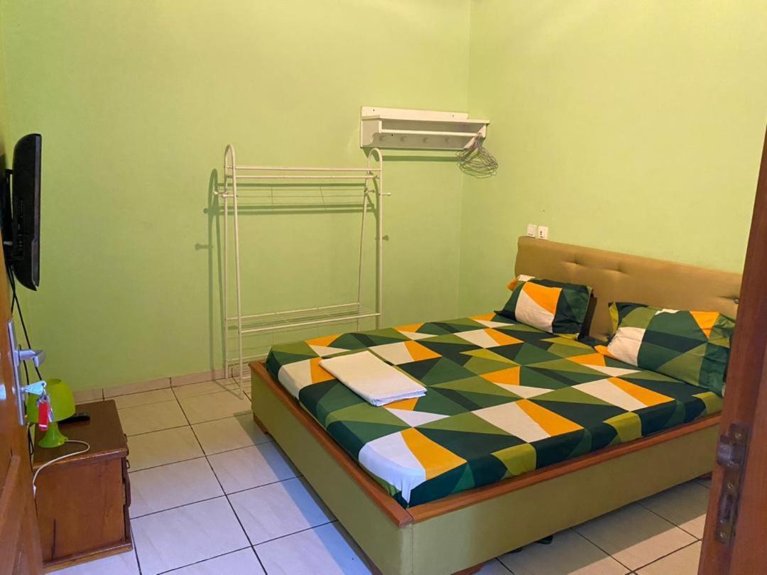 Cave Royale - Chambres-Studios-Apparts Meubles - Logpom Hopithal Des Soeurs Apres Camara Laye Douala Luaran gambar
